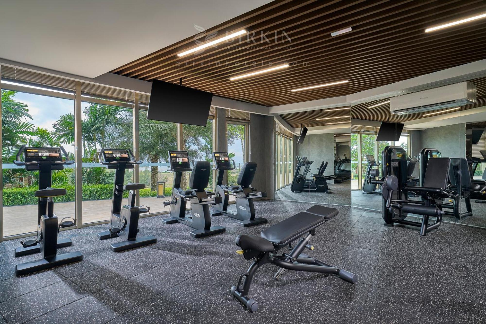 Birkin International Hotel Malacca Екстер'єр фото